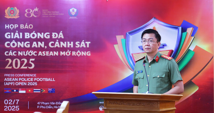 Các Đội Tham Dự